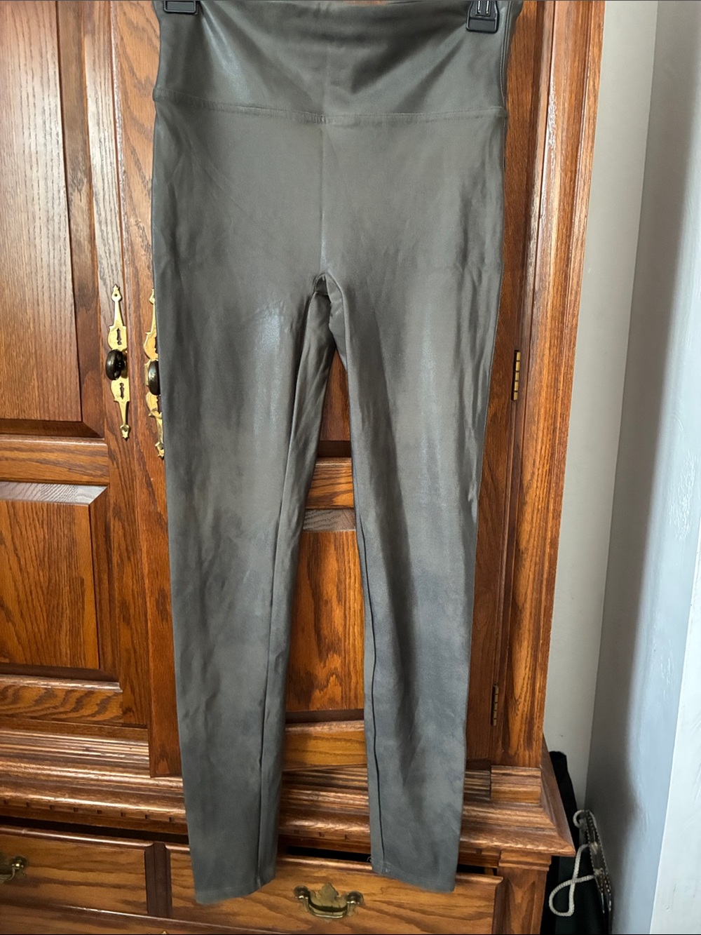SPANX BOOTY BOOST 7/8 High-Waist Women’s Faux-Leather Pants in Olive